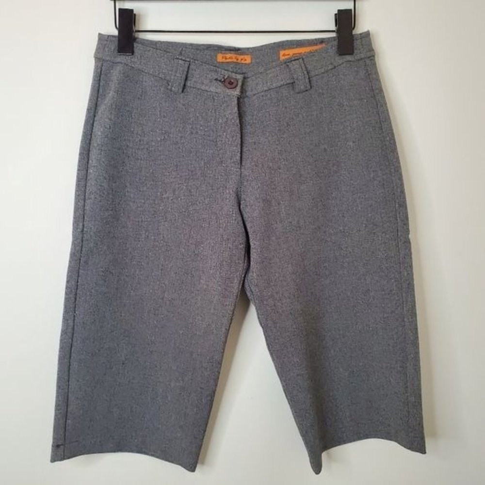 PLASTIC BY GLY | Gray Dress Capris